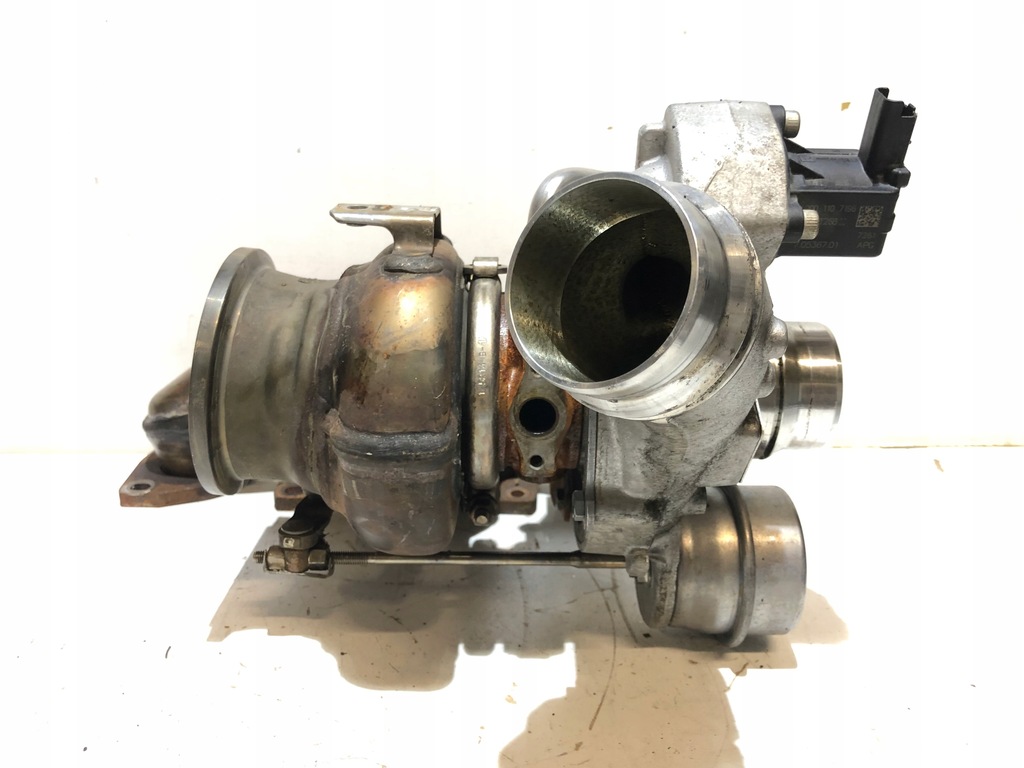 фото №8, Volvo v60 ii 2.0 t8 турбонагнетатель 18559700018