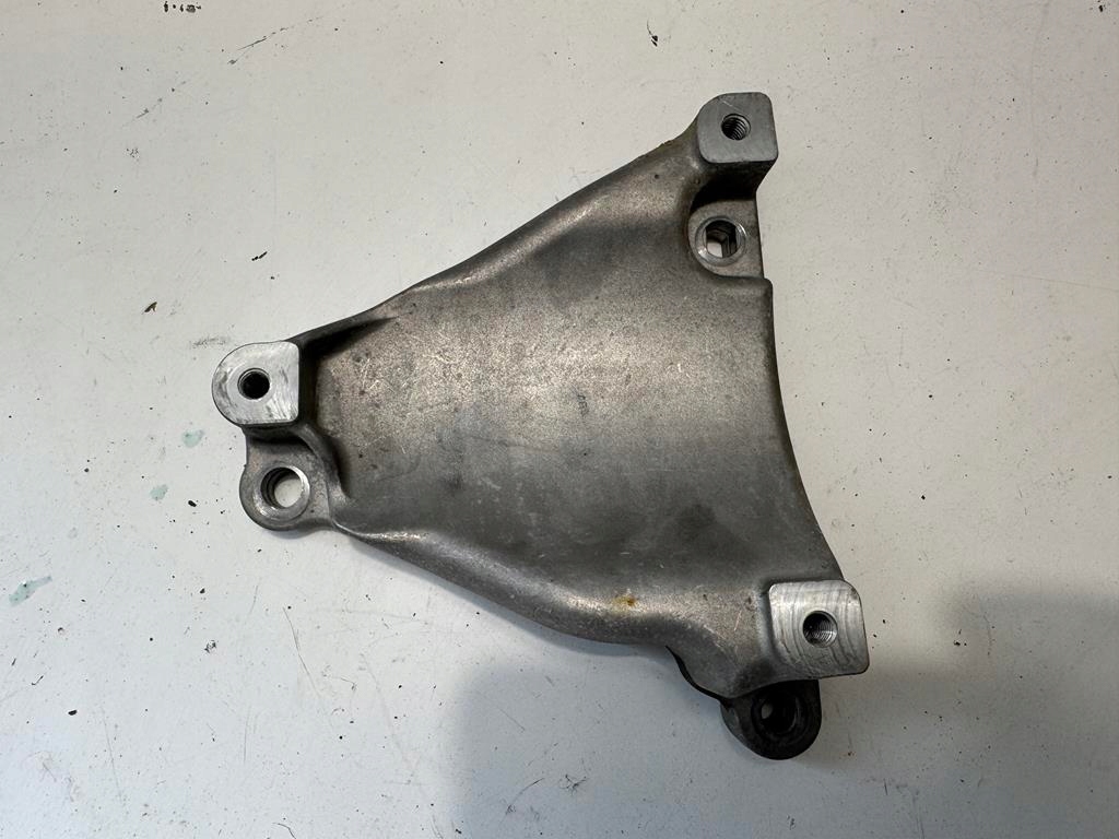 Купить Кронштейн кронштейн renault master iii master iv 119102090r