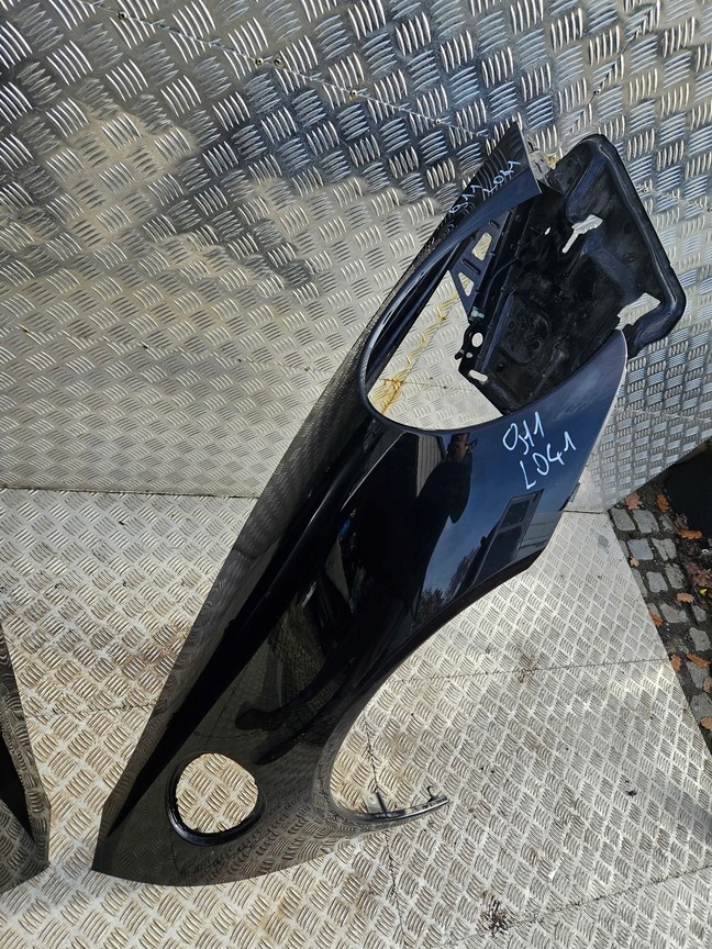 Крыло  передний правый  перед правая porsche carrera 911 991 gts кабриолет  l041 Недорого