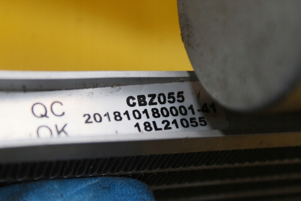 фото №8, Радиатор кондиционера 3.0 cdi cls w219