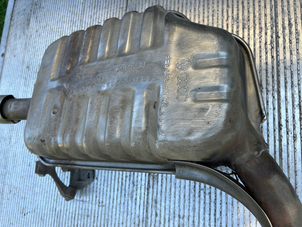 фото №12, Гаситель правый audi a4 b6 бензин quattro