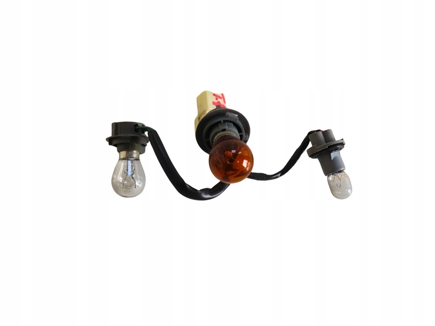 Купити Джгут лампи задній правої цоколь toyota yaris iii 2011-2017 rok