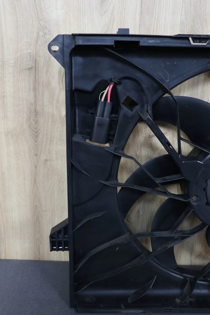 Mercedes ml w164 рестайлинг  вентилятор радиатор радиатора 3.0 cdi 1645000493 с Разборки