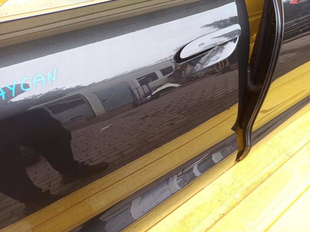 фото №9, Porsche taycan 4s двері перед ліва задня vulkangrau