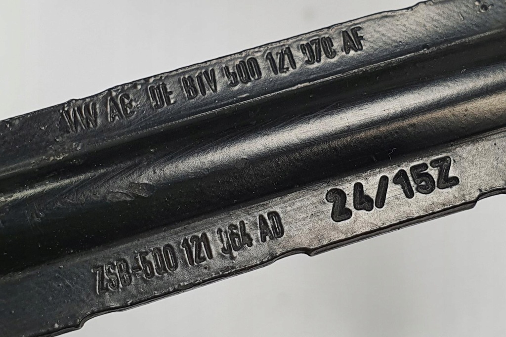 фото №3, Wąż трубка wody vw new beetle ii 2.0 5q0121070af