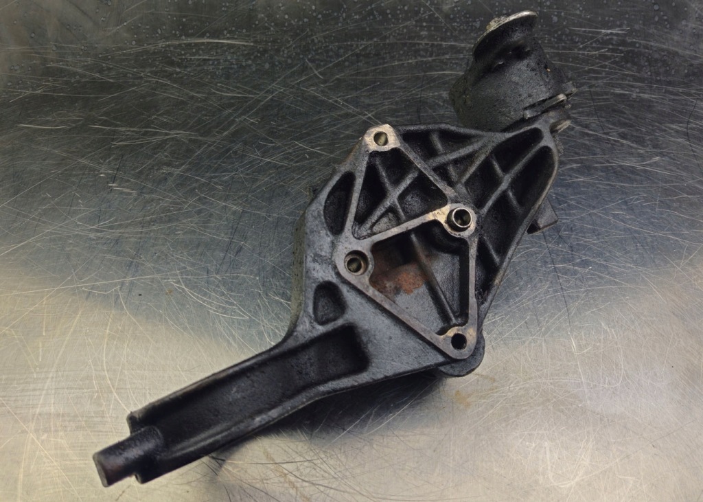 Кронштейн підпора піввісь jumper boxer fiat ducato 3.0 504101008 Недорого