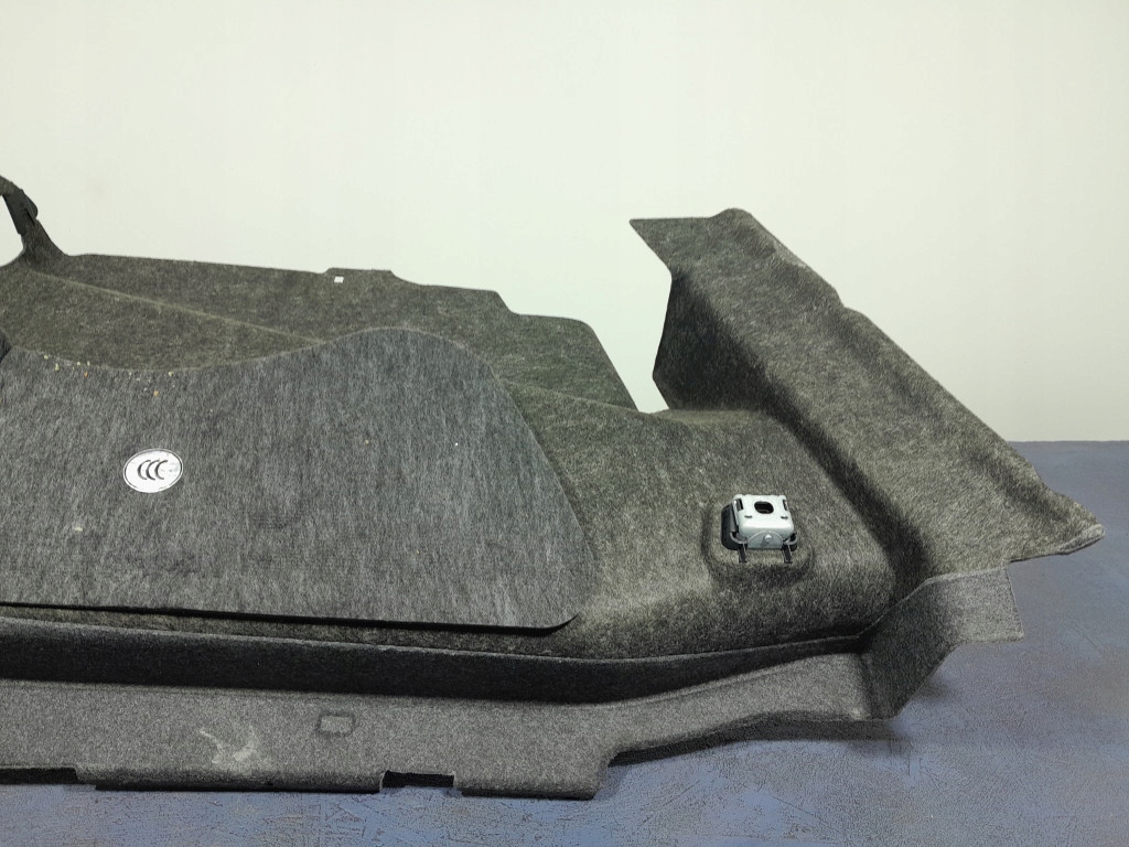 фото №5, Volvo s90 ii long оббивка обшивка багажника правий 31684195