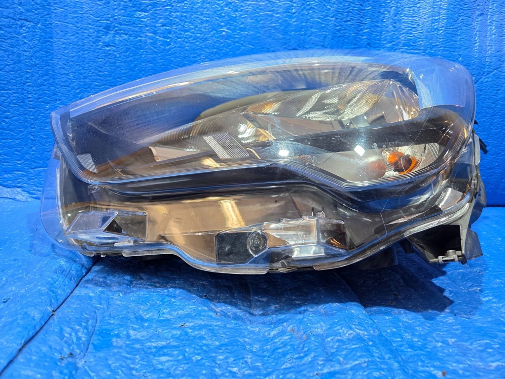 Лампа перед ліва opel combo e 9816825580 Зі Шроту