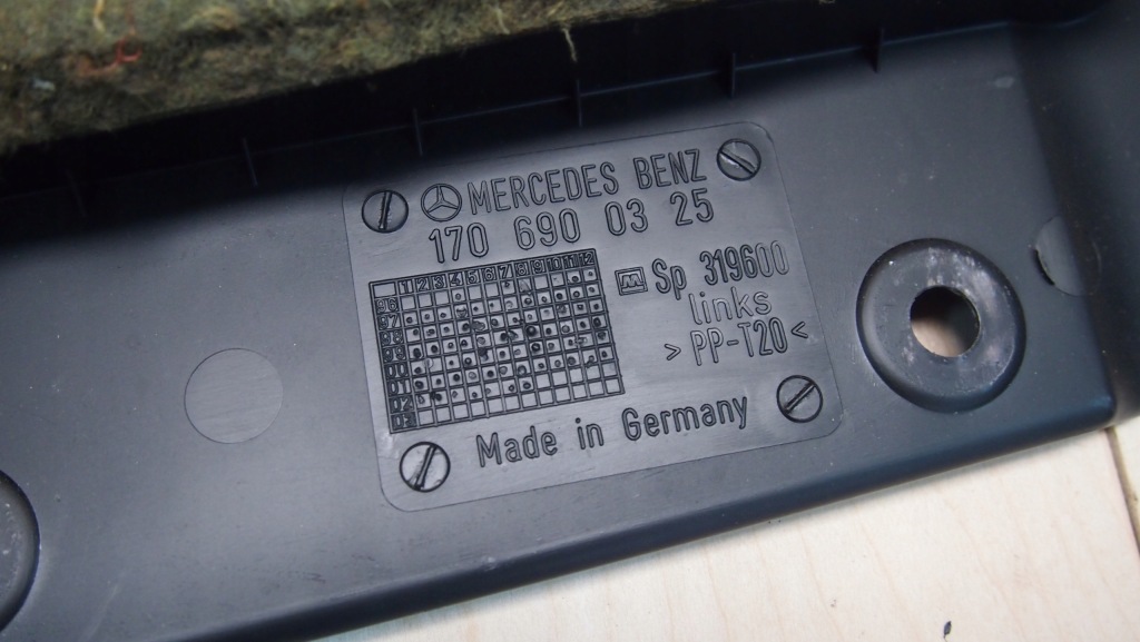 фото №5, Mercedes slk r170 обшивка багажника левый