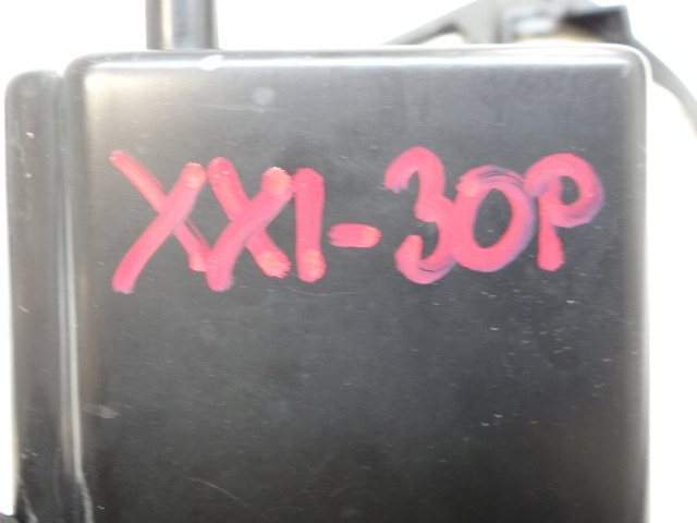 Peugeot 308 ii t9 левая кронштейн противотуманной фары aa36136998 Киев