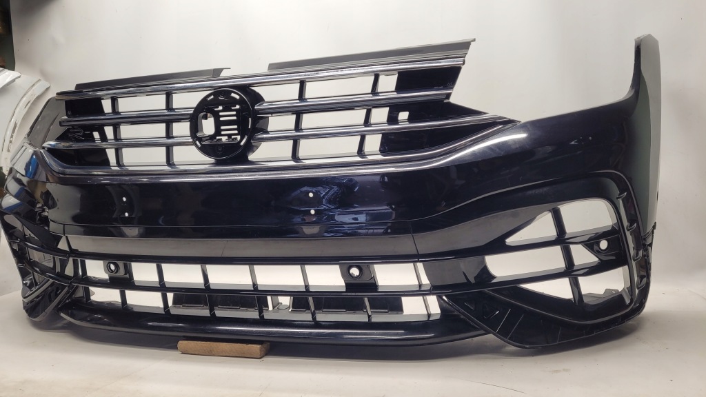 Vw tiguan 5na r-line lift бампер oryg. Киев