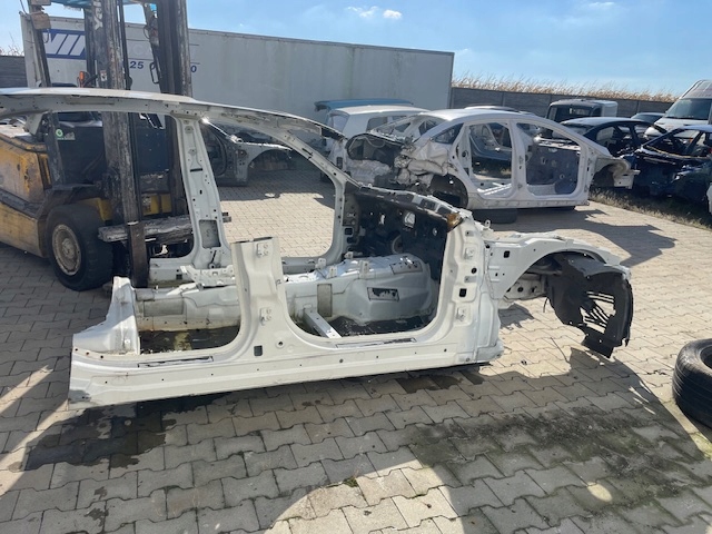 фото №1, Блок двигателя порог правый maserati quattroporte vi 2014