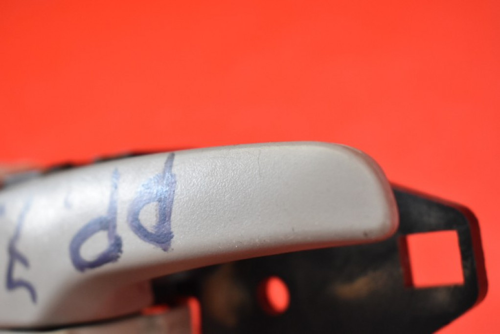 фото №8, Ручка внутренняя правая перед передняя mn167546zz mitsubishi l200 4 iv