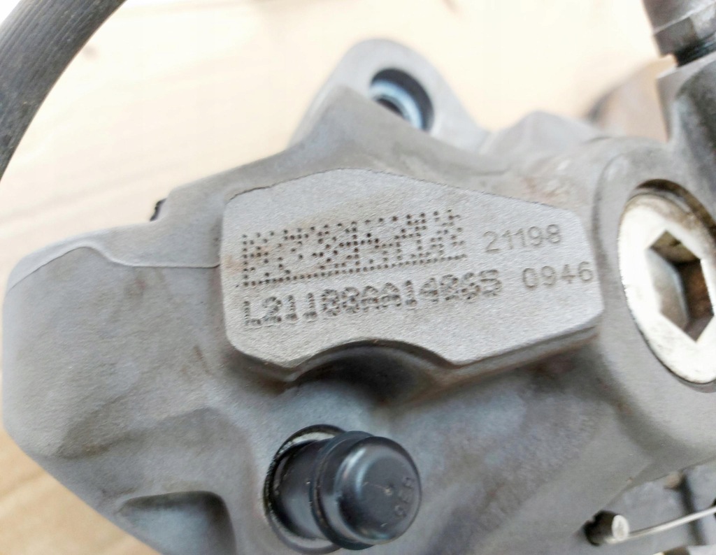 фото №9, Mercedes eqc n293 w293 21r. суппорты тормозные тормозные диски перед a0004211301