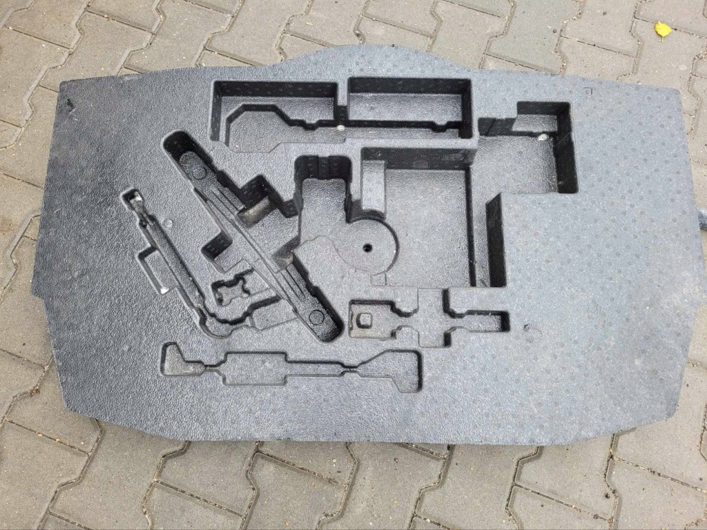 фото №1, Пенополистирол багажника toyota chr 2020 64777-f4010