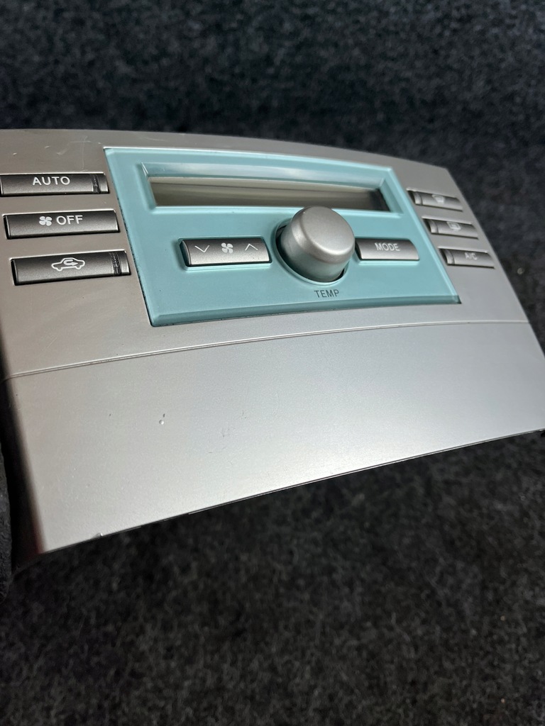 фото №7, Toyota corolla verso ii панель управление обдув 559000f030