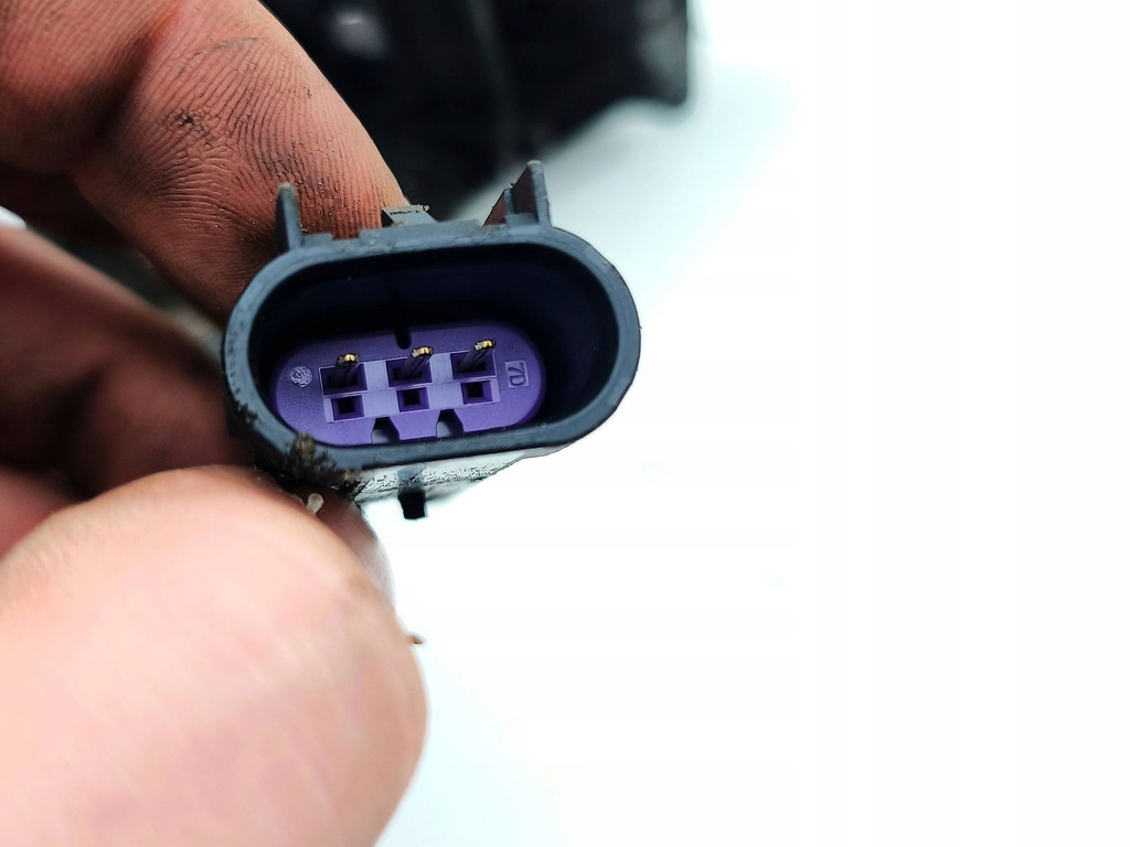 фото №5, Chevrolet trax замок капот 2013