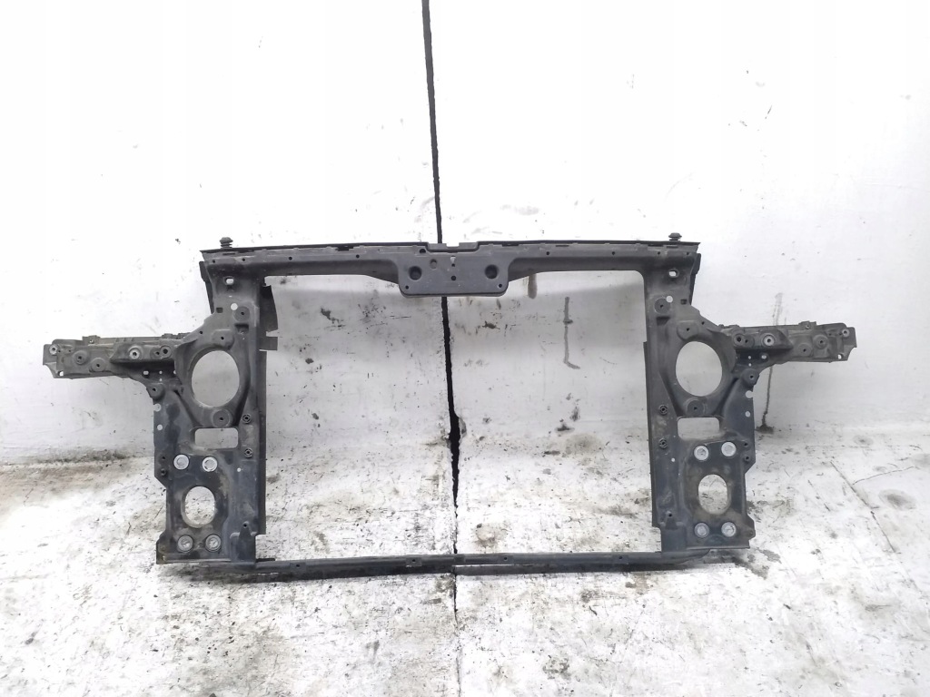 фото №1, Volkswagen touareg i 2006 pas передний