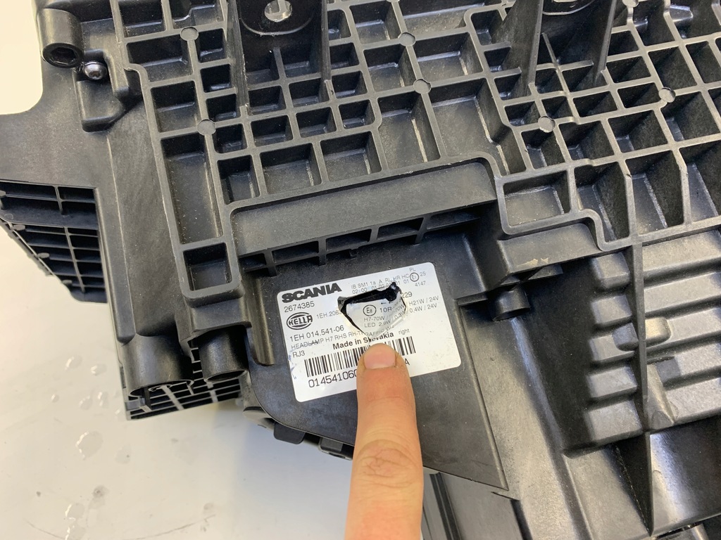 фото №10, Лампа scania h7 r s g p next gen 2674385 rh лампа передня h7