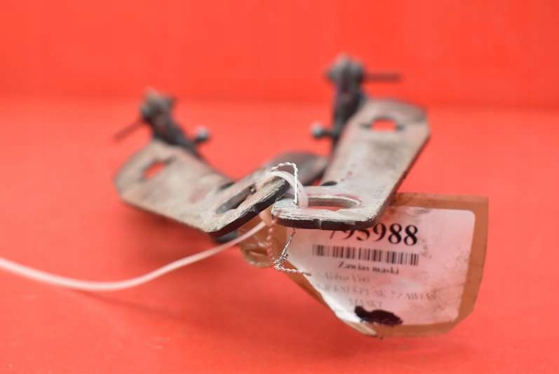 фото №6, Петля петлі капот 30799179 volvo v60 12r