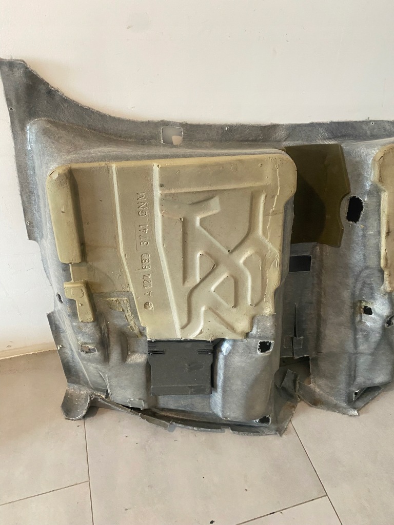 Килимок обшивка підлога сіра сіра mercedes w124 sedan 1246803741 Доставка