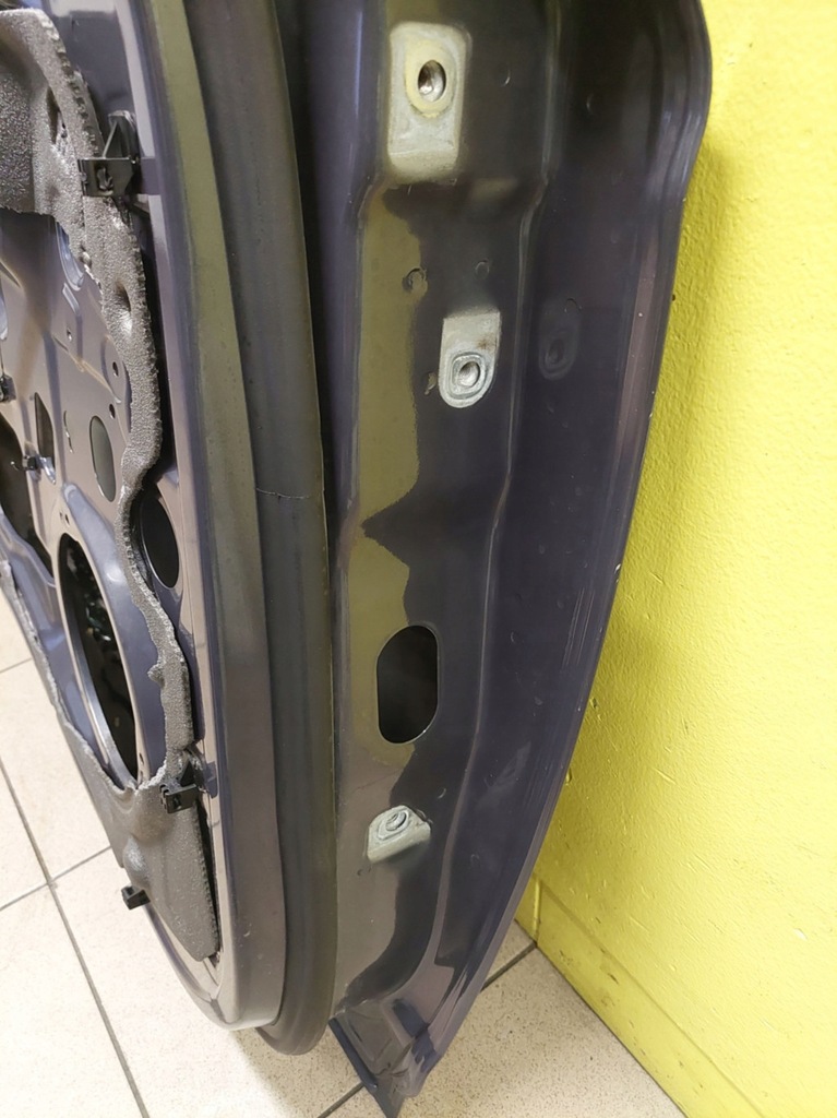 фото №13, Ford mondeo mk4 дверь левый задняя лак u7