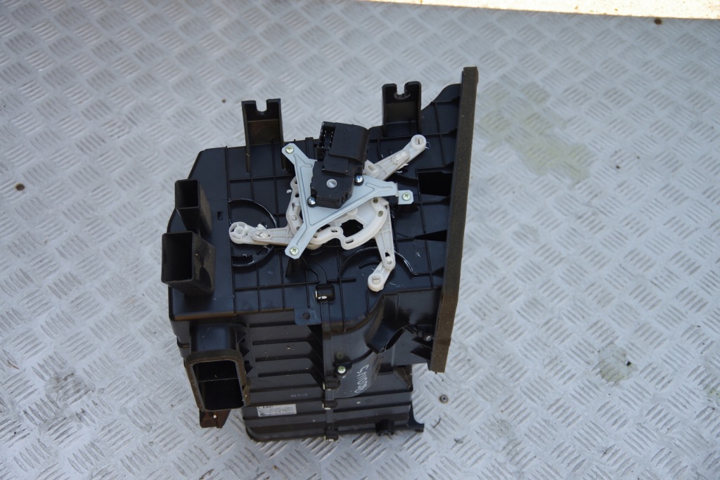 фото №8, Отопитель ssangyong rodius 69100-21004