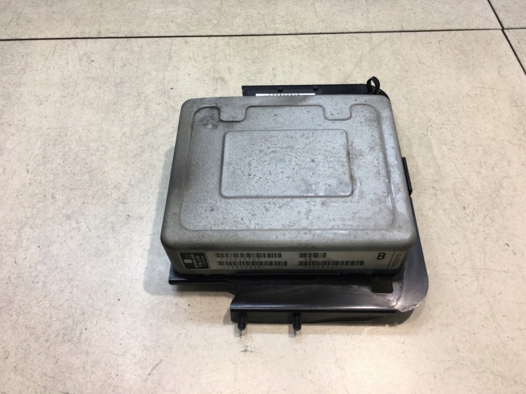 фото №1, Модуль ecu volvo v40 2.0 16v p30813727