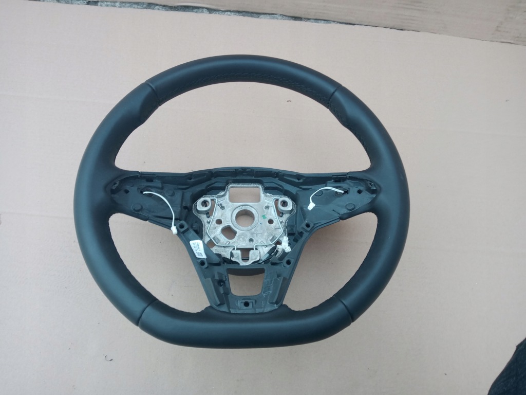 фото №1, Vw golf viii воздуховод кожа