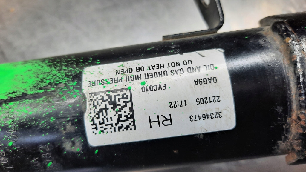 фото №9, Амортизатор передній перед правий 32346473 volvo xc40 c40