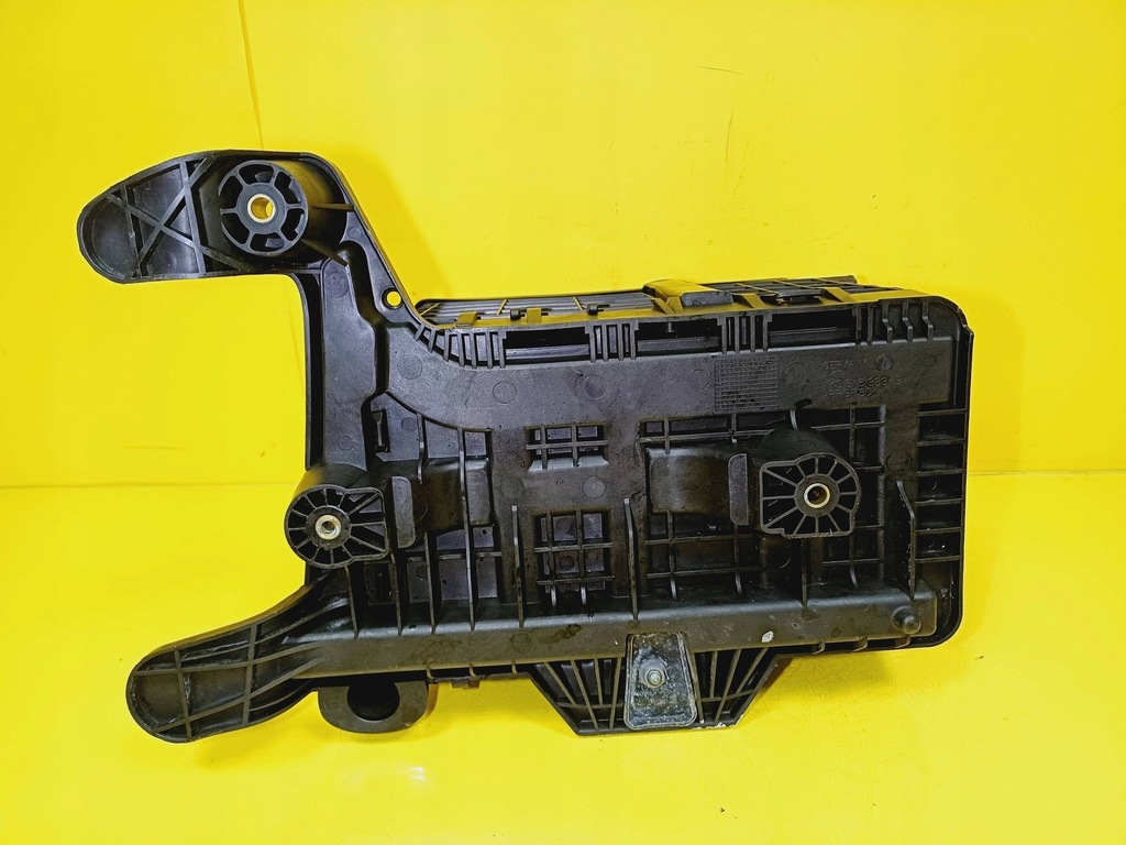 фото №11, Корпус na акумулятор комплектна vw touran i 1k0915335b / 1k0915443 nr1
