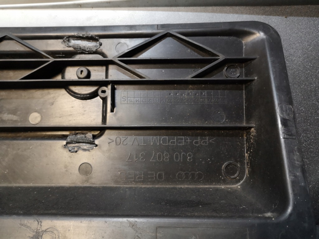 фото №9, Бампер задня задній audi tt 8j0 06--