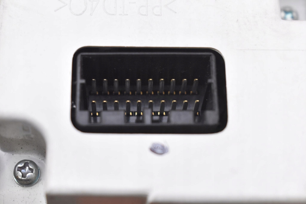 Дисплей 8750a107 mitsubishi eclipse 4 iv 4g 06-09 Недорого