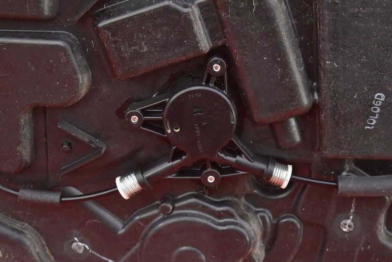 фото №7, Подъемник стекло правый задняя c2357297x mazda 5 2 ii cw 10-16