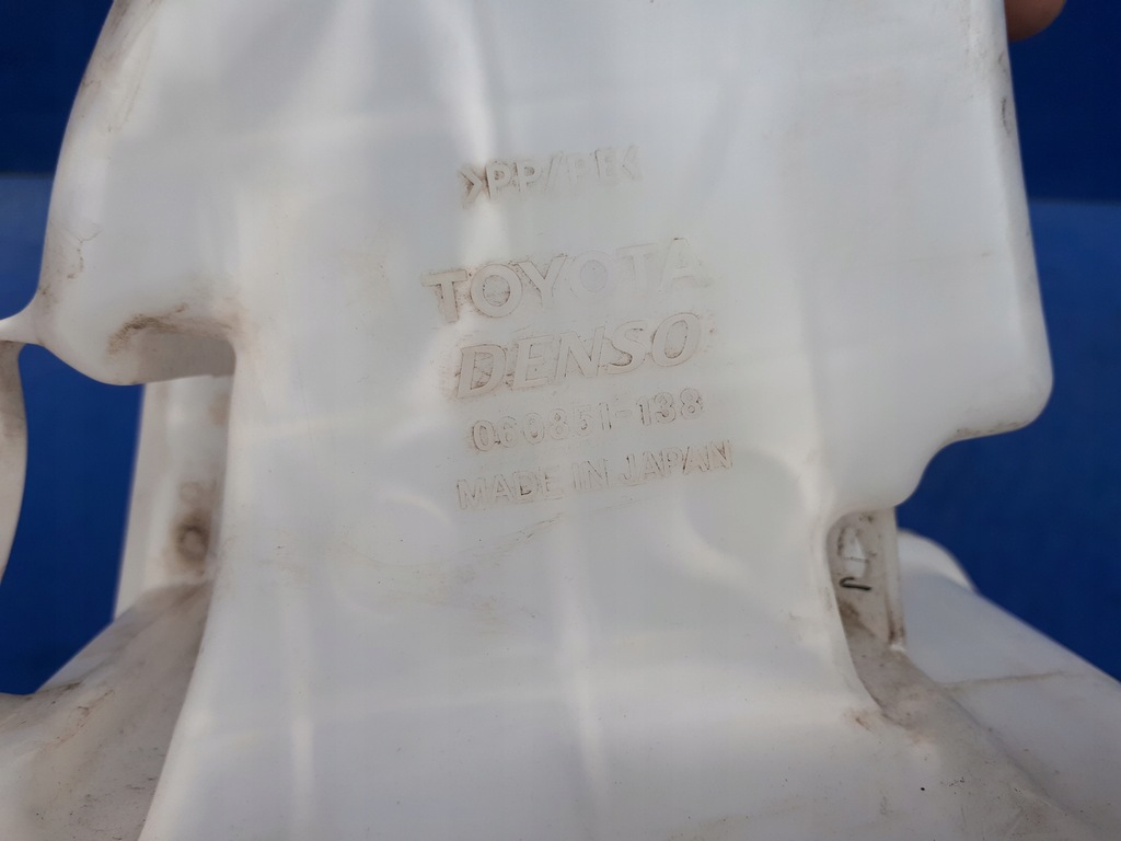 фото №9, Lexus is250 220 05-12 2005- бак омывателя