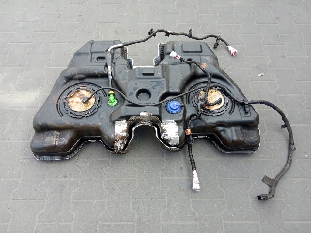 фото №1, Ford edge lift 2.0 ecoblue - бак топлива насос