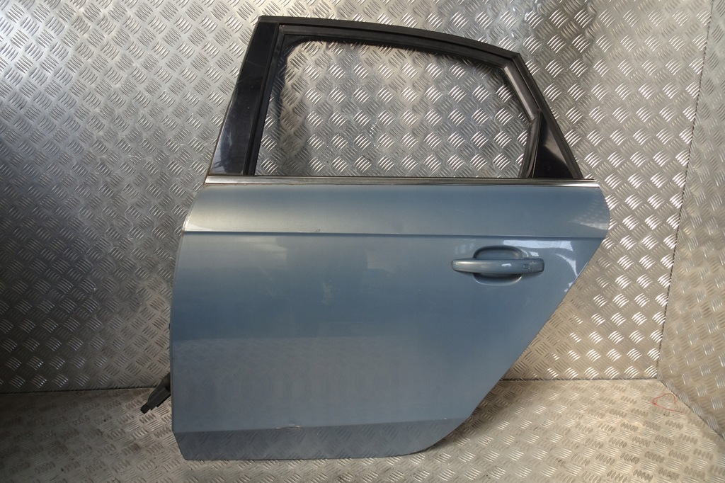 фото №1, Audi a4 b8 08r sedan - дверь задние левая