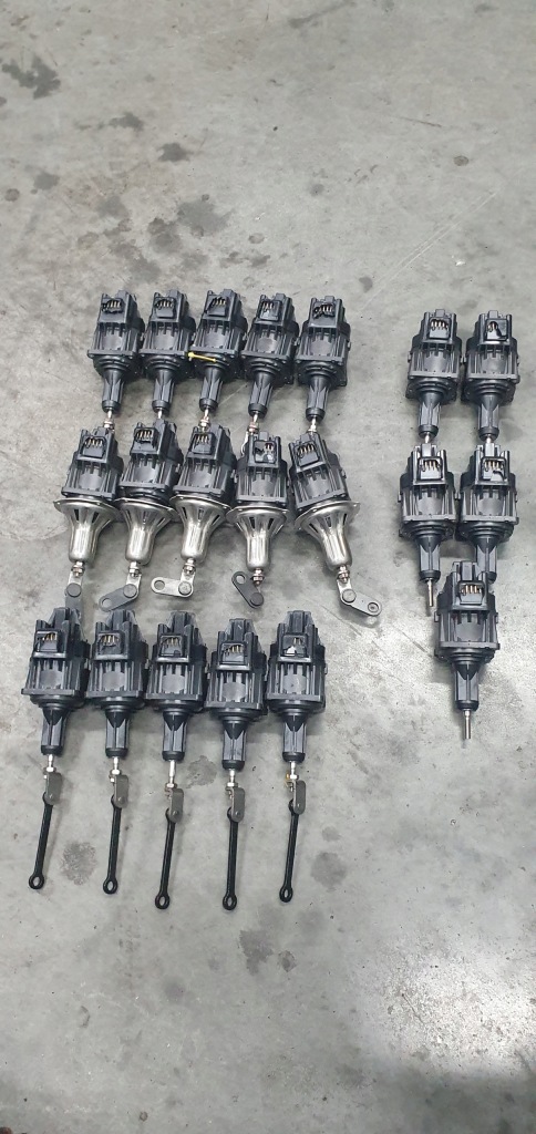 Oyginalny новый регулятор турбонагнетателя bmw k6t55473 842045-0006 Киев