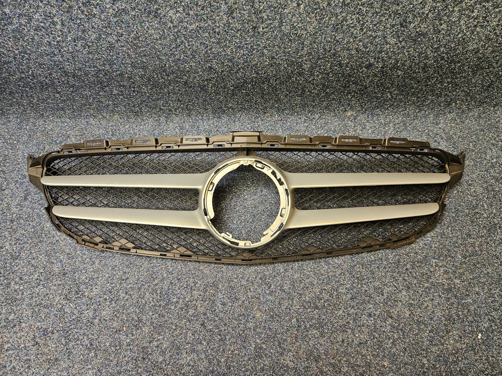 фото №1, Mercedes w205 решётка радиатора решётка радиатора a2058805603