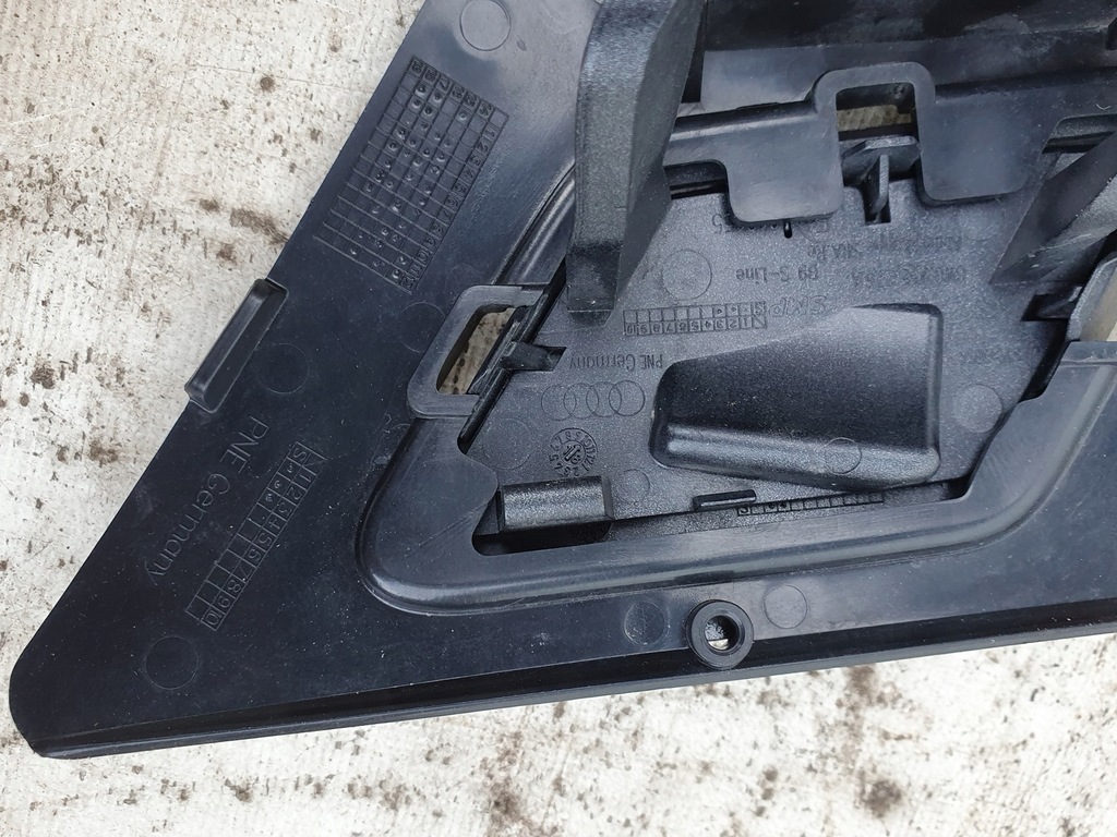 фото №10, Заглушка распылителя audi a4 b9 s-line