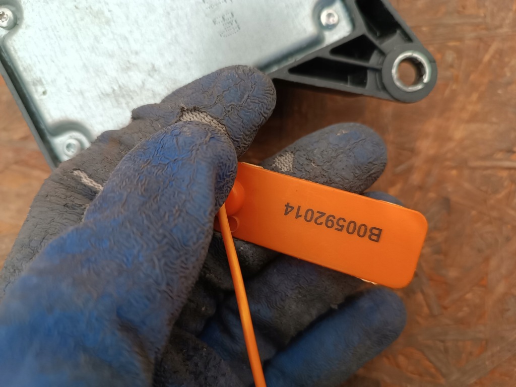 Модуль датчик подушка безпеки peugeot 308 624926000 620504800 Зі Шроту