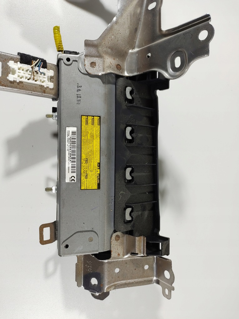 фото №12, Lexus is300h 13r подушка колінна подушка безпеки uk