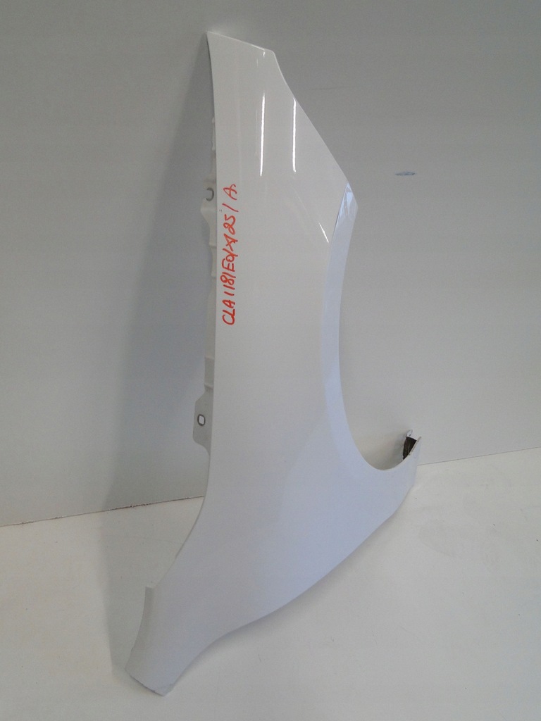 фото №12, Mercedes крыло правый передний белый перед cla 118 c118 x118 w118