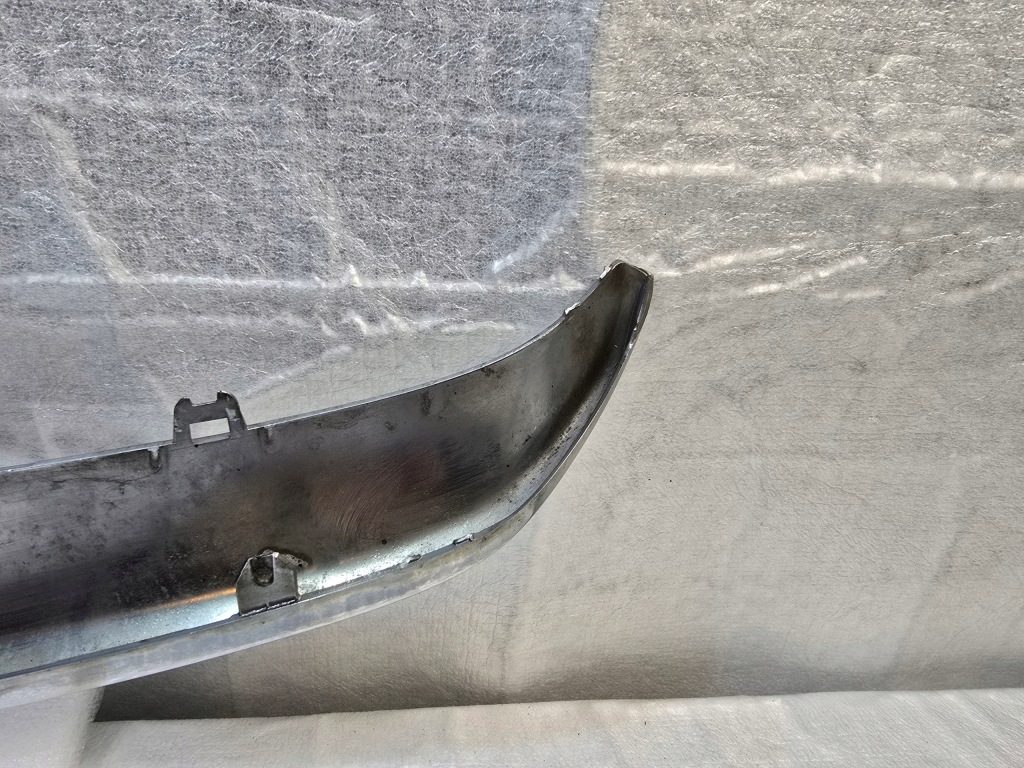 Opel astra j рестайлінг  молдинг хром решітка Доставка