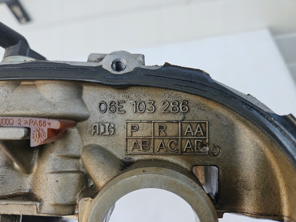 фото №10, Крышка валов головки правой audi a6 c7 a7 4g s4 b8 s5 3.0t 3.0 tfsi cgx