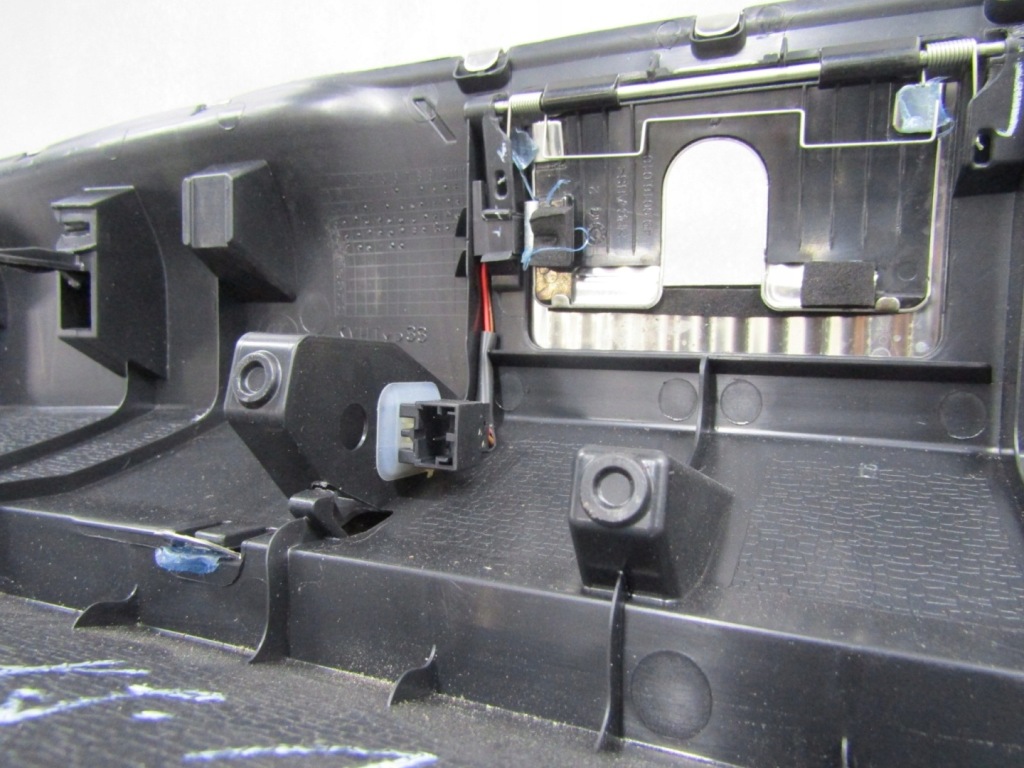 Купить Накладка порог багажника audi q3 1 11-18 8u0864483