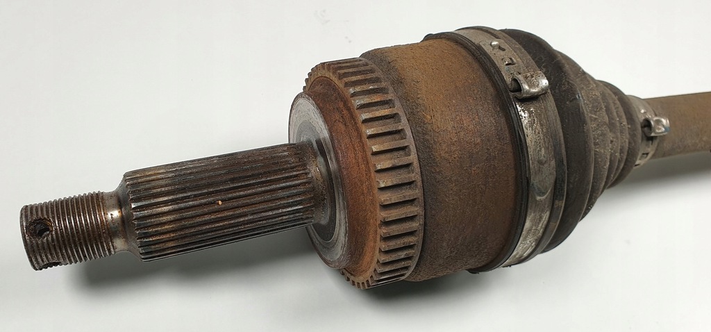 фото №3, Приводной вал правый задняя hyundai genesis coupe 3.8 v6