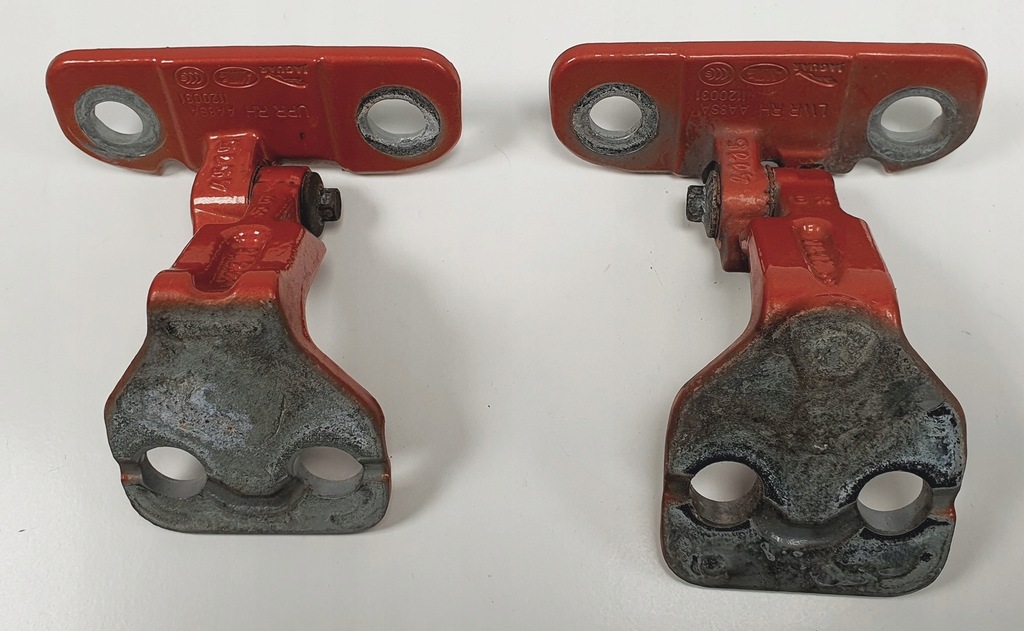 фото №2, Петлі двері правий перед discovery sport l550