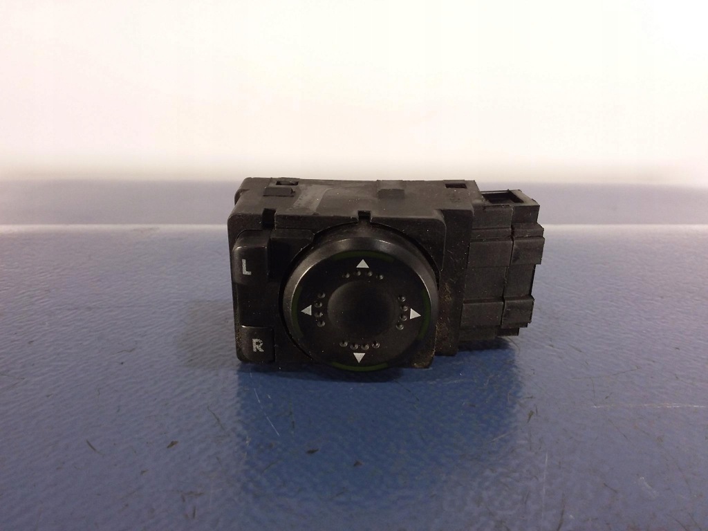 фото №1, Vw passat b5 переключатель зеркал 3b1959565