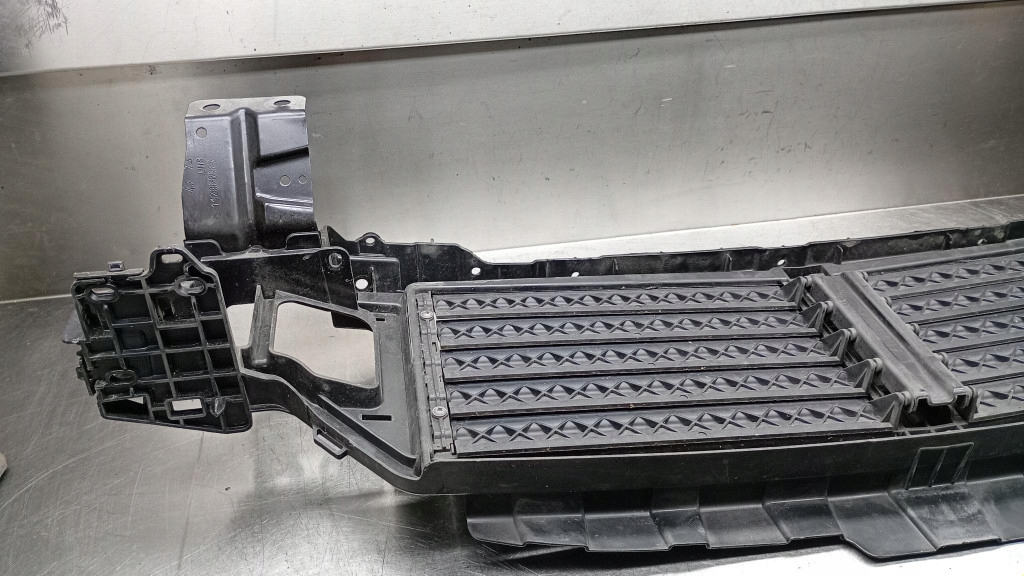 фото №13, Жалюзи впуск воздуха оригинальный номер 32345497 volvo xc60 ii 17-25r